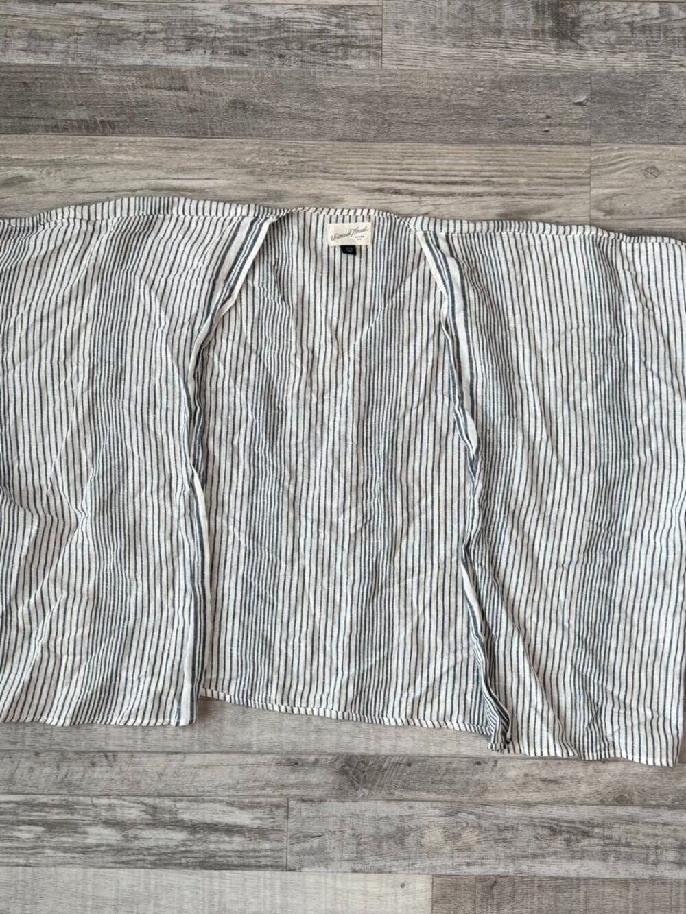 Universal Thread White Blue Stripe Cotton Linen Open Front Shrug OSFM F21